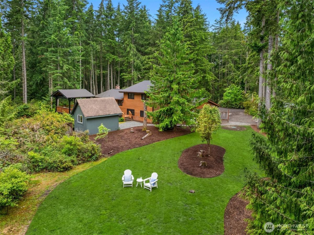 MLS #NWM2532644 image #0