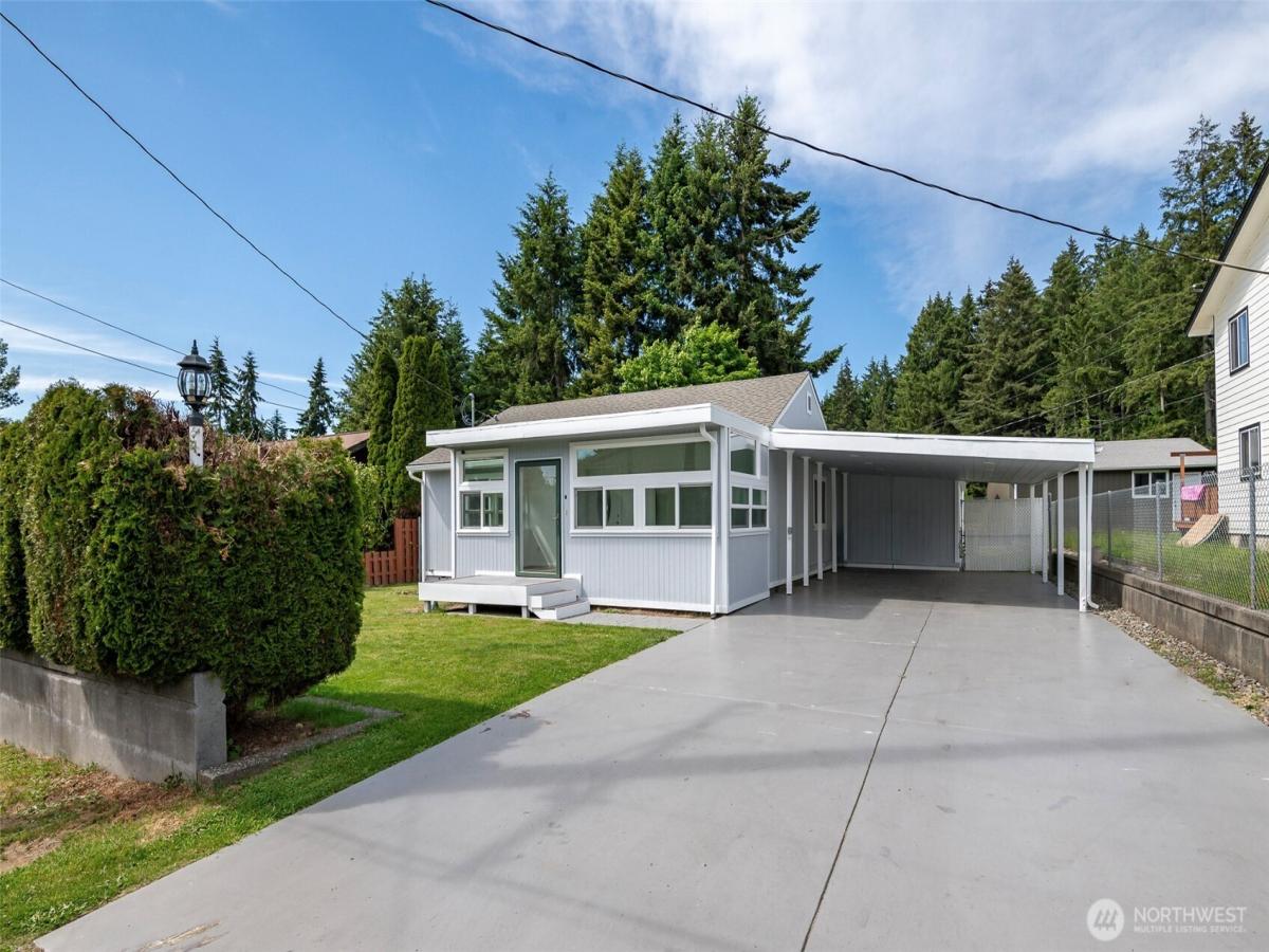 MLS #NWM2534026 image #0