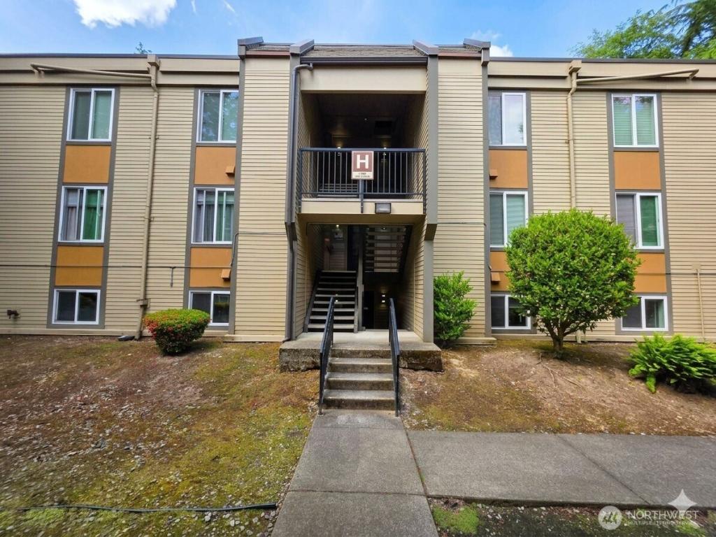 MLS #NWM2534235 image #0