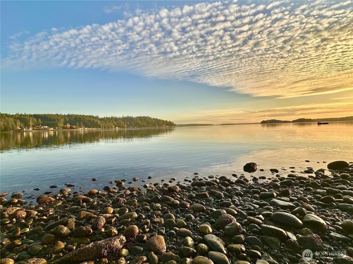 MLS #NWM2534277 image #0