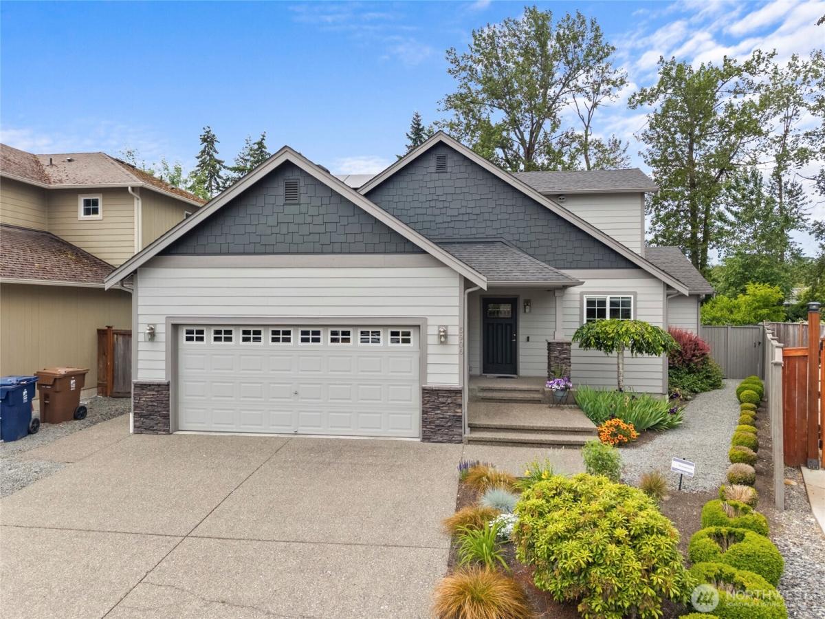 MLS #NWM2534438 image #0