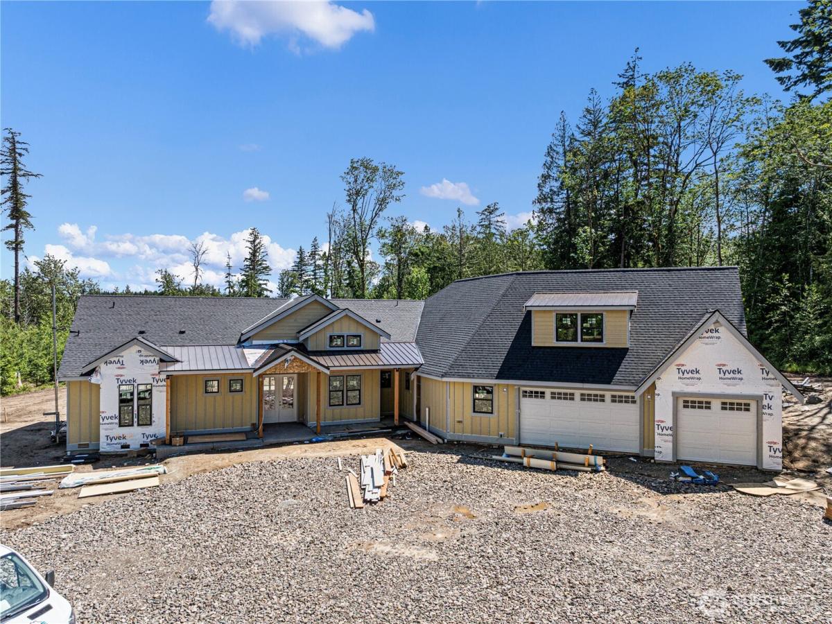 MLS #NWM2535595 image #0