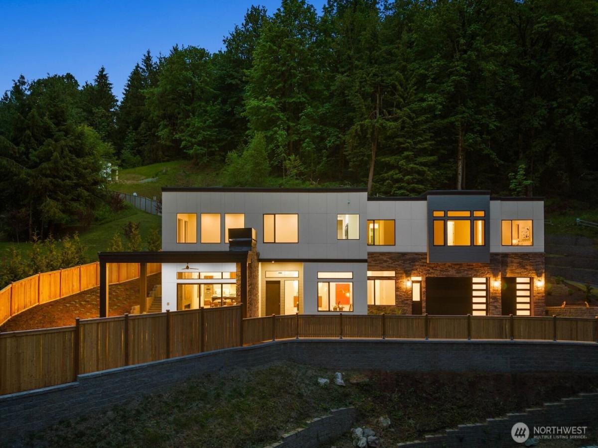 MLS #NWM2535866 image #0