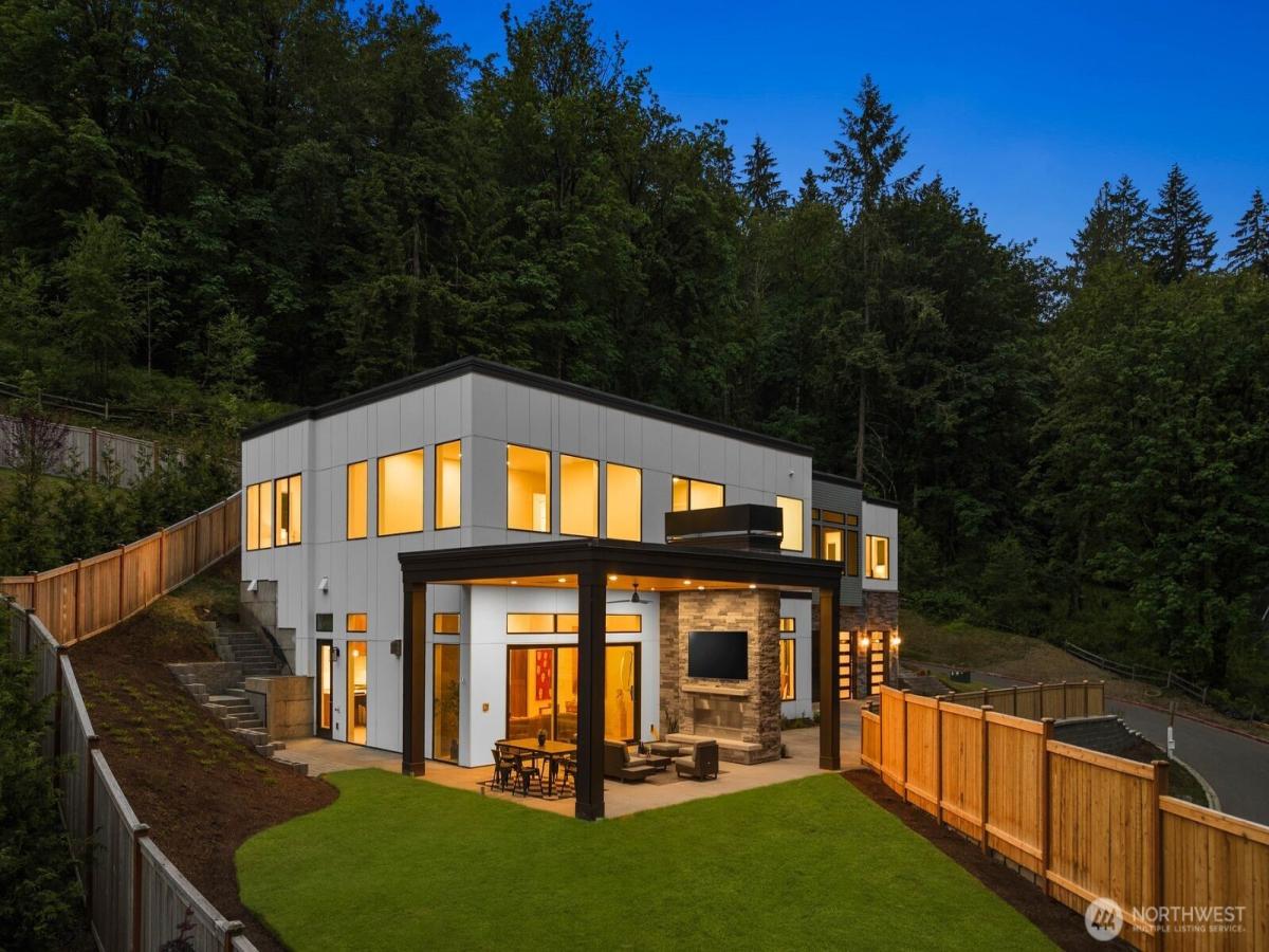 MLS #NWM2535866 image #0
