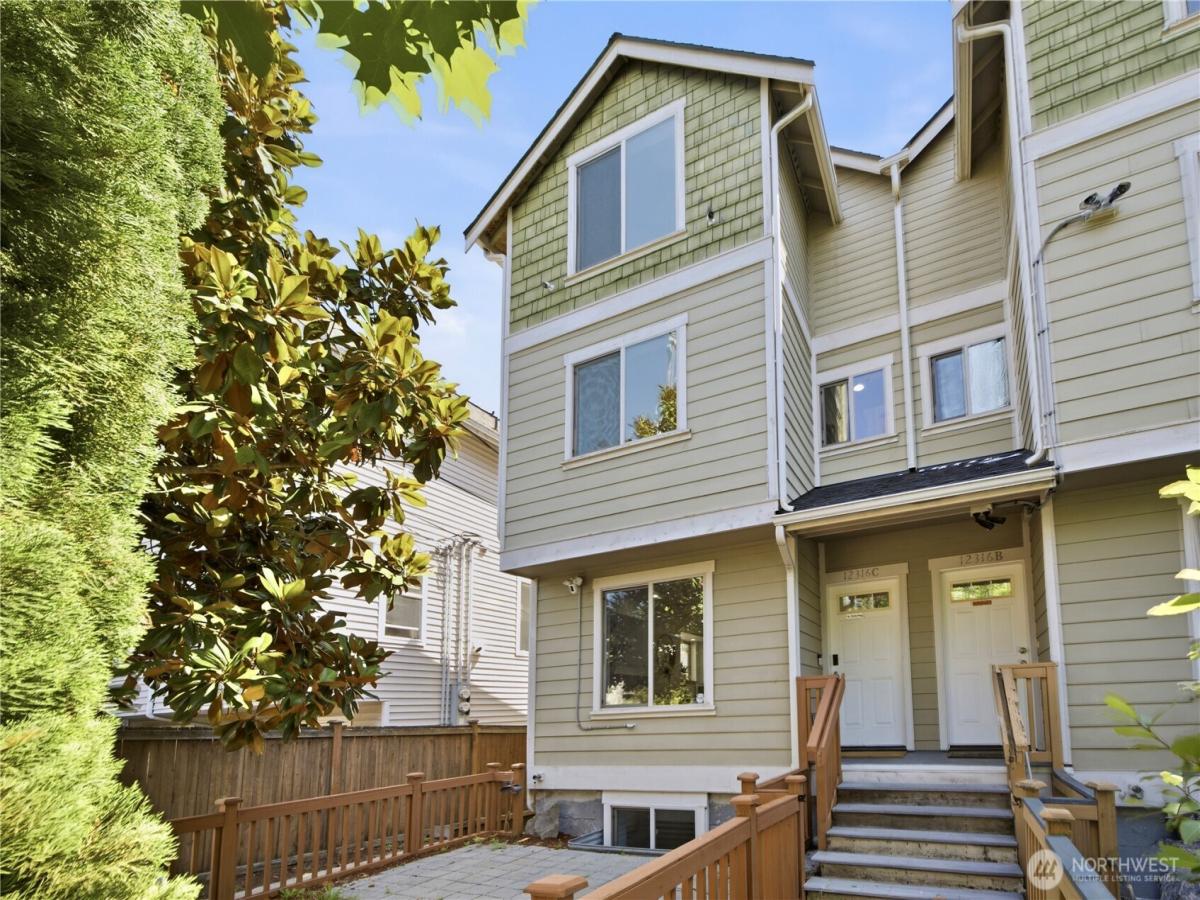 MLS #NWM2535953 image #0