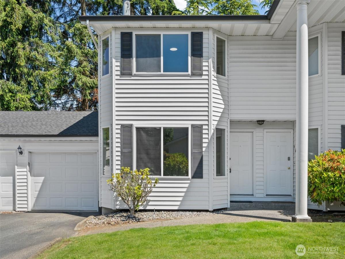MLS #NWM2536062 image #0