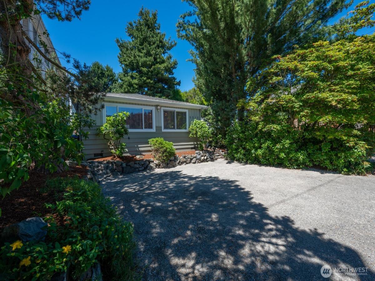 MLS #NWM2536467 image #0
