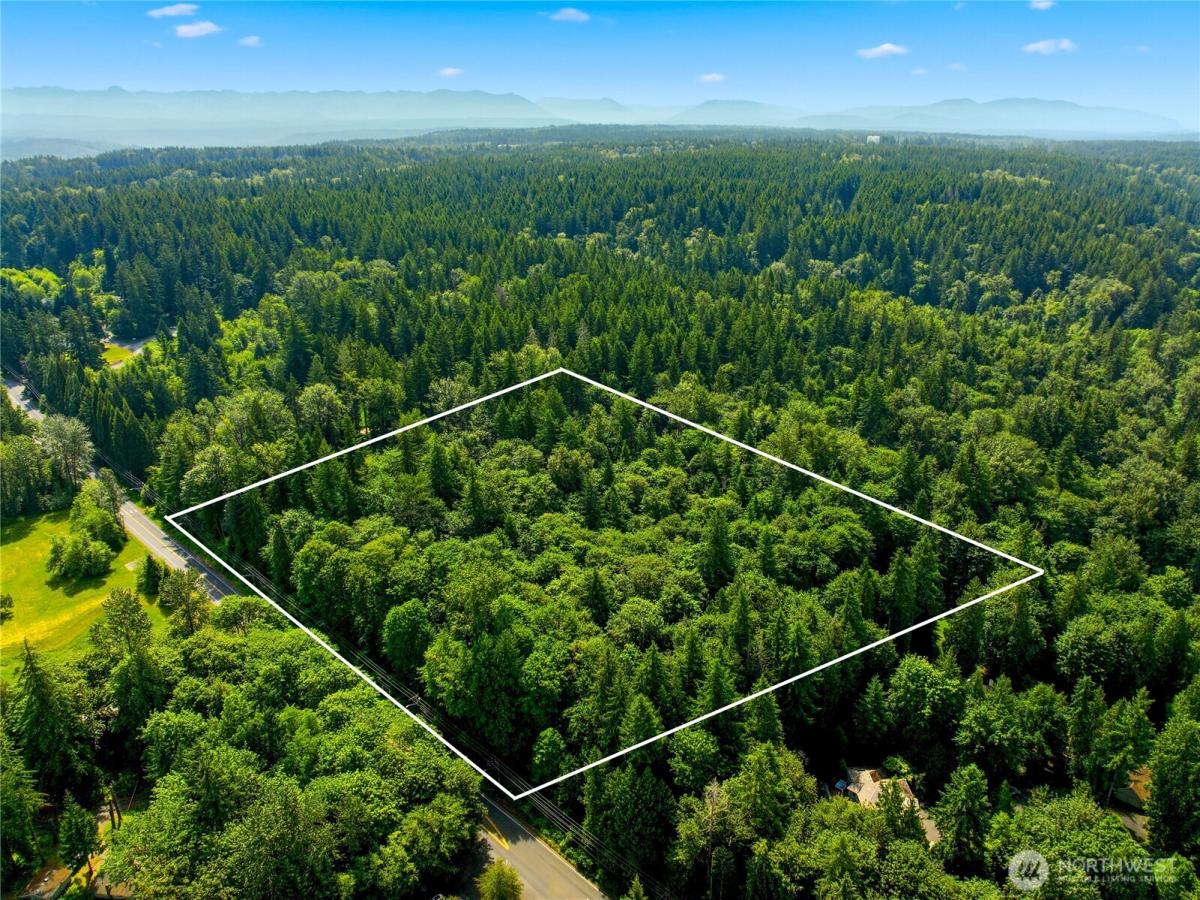 MLS #NWM2536663 image #0