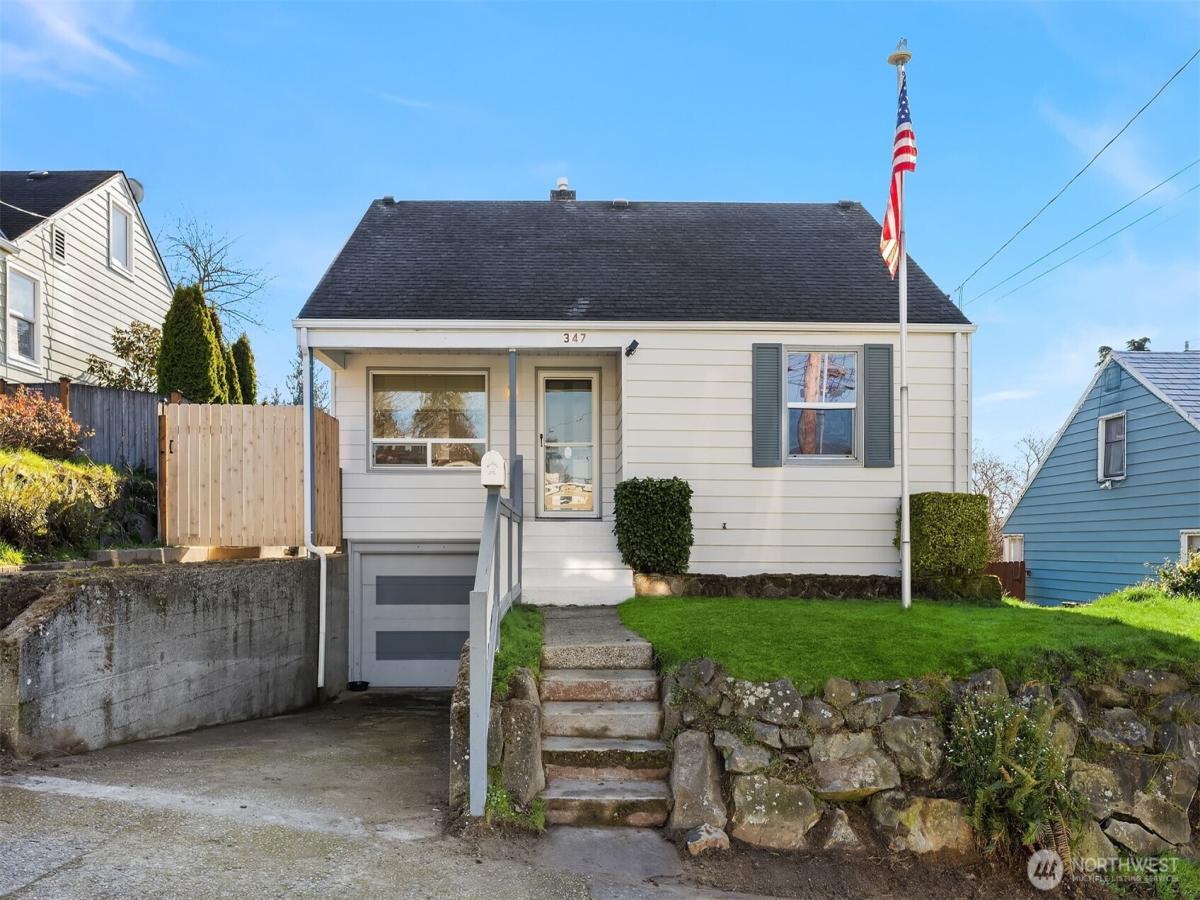 MLS #NWM2537165 image #0