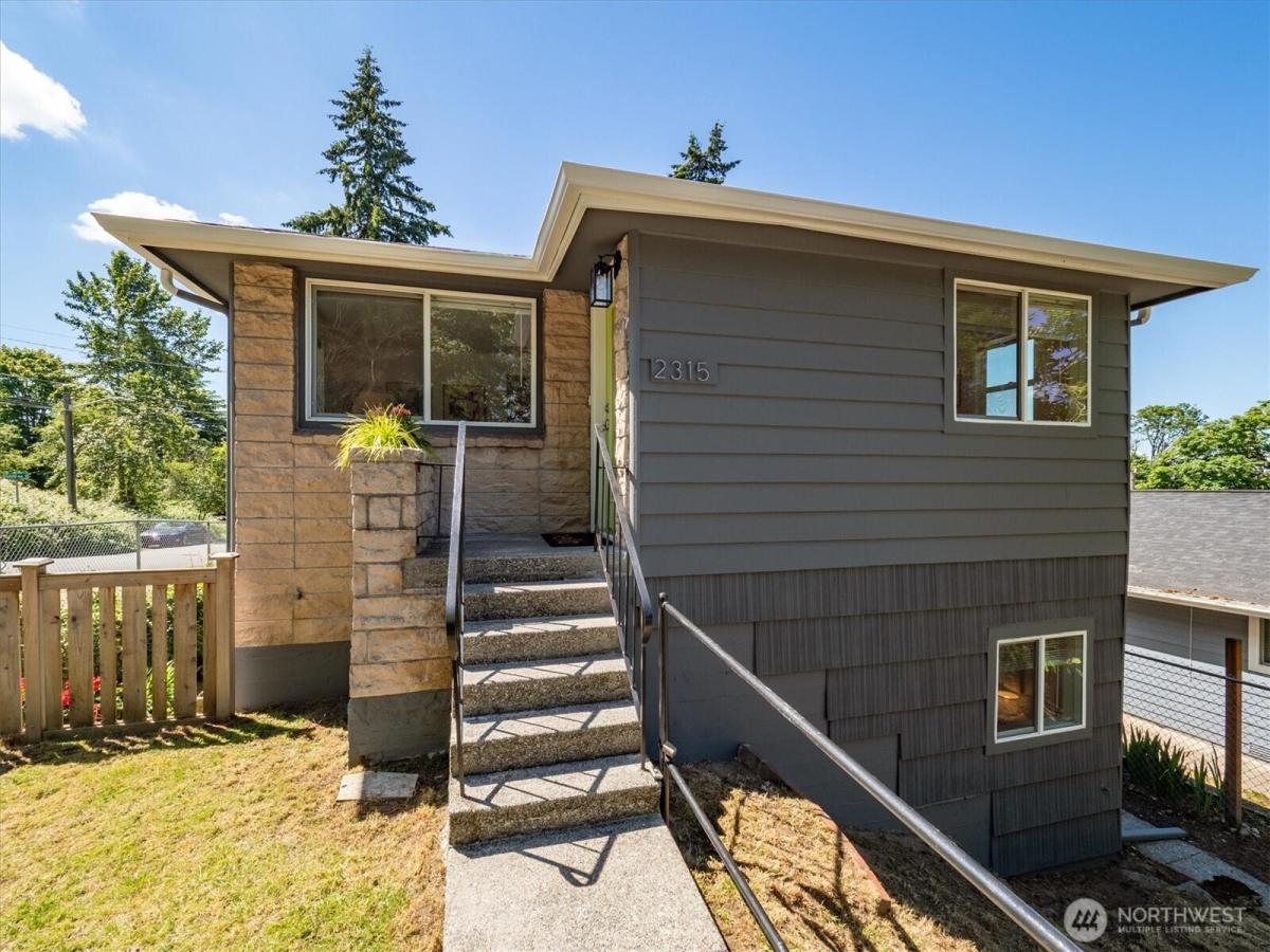 MLS #NWM2537333 image #0