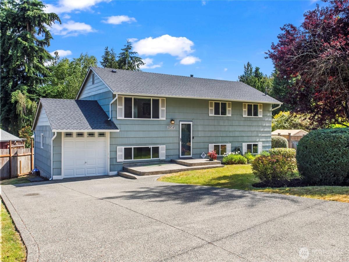 MLS #NWM2537542 image #0