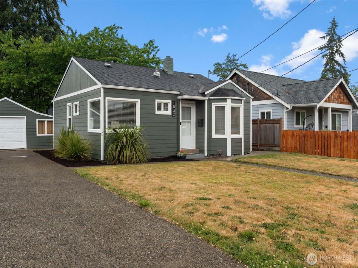 MLS #NWM2537859 image #0