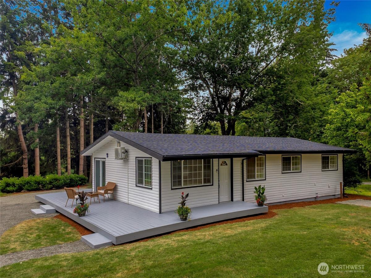 MLS #NWM2538349 image #0