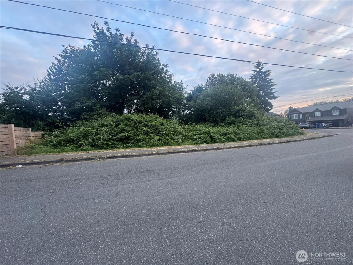 MLS #NWM2538426 image #0