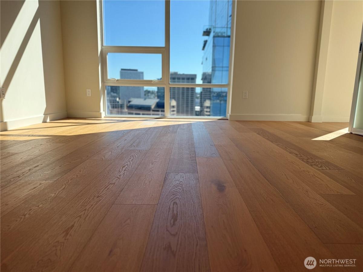 MLS #NWM2538493 image #0