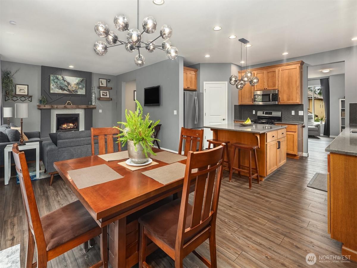 MLS #NWM2538543 image #0