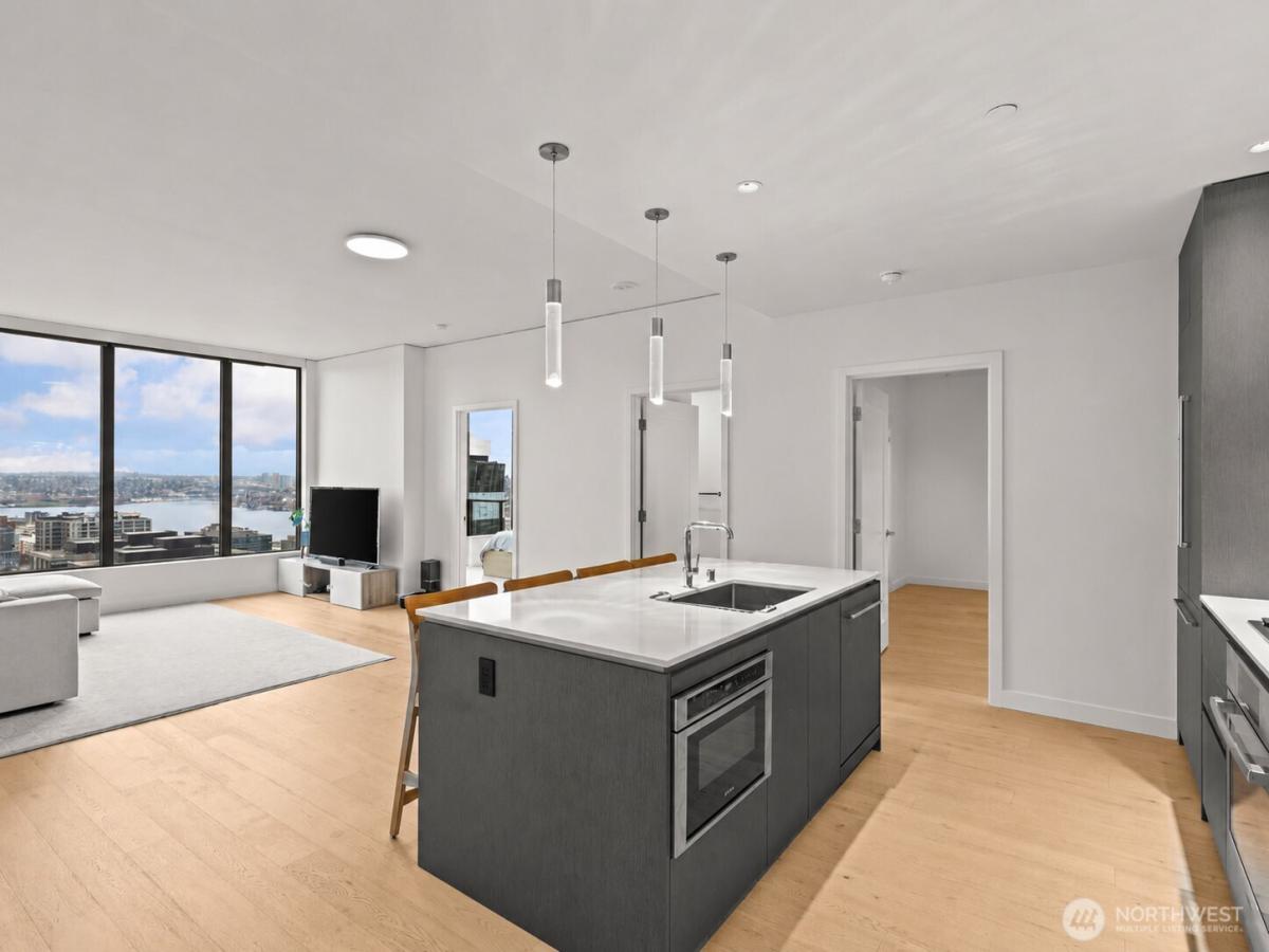 MLS #NWM2538622 image #0