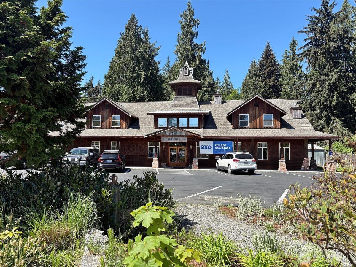 MLS #NWM2539800 image #0