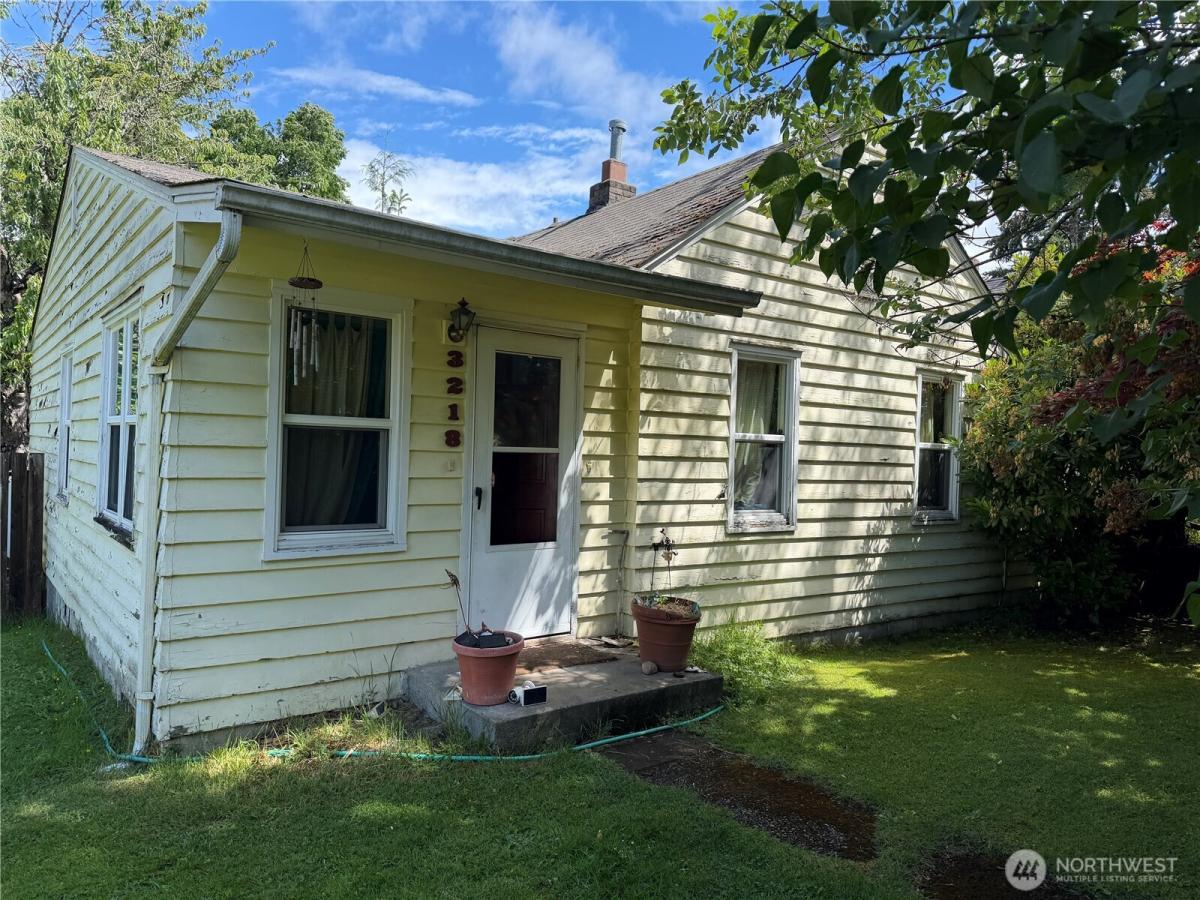 MLS #NWM2539905 image #0