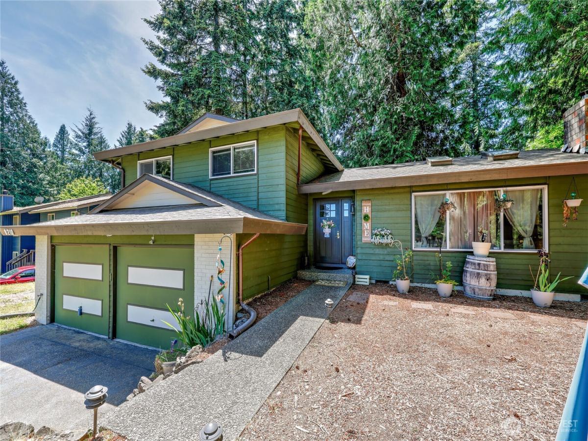 MLS #NWM2540259 image #0