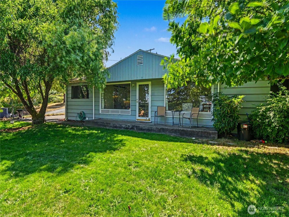 MLS #NWM2540523 image #0