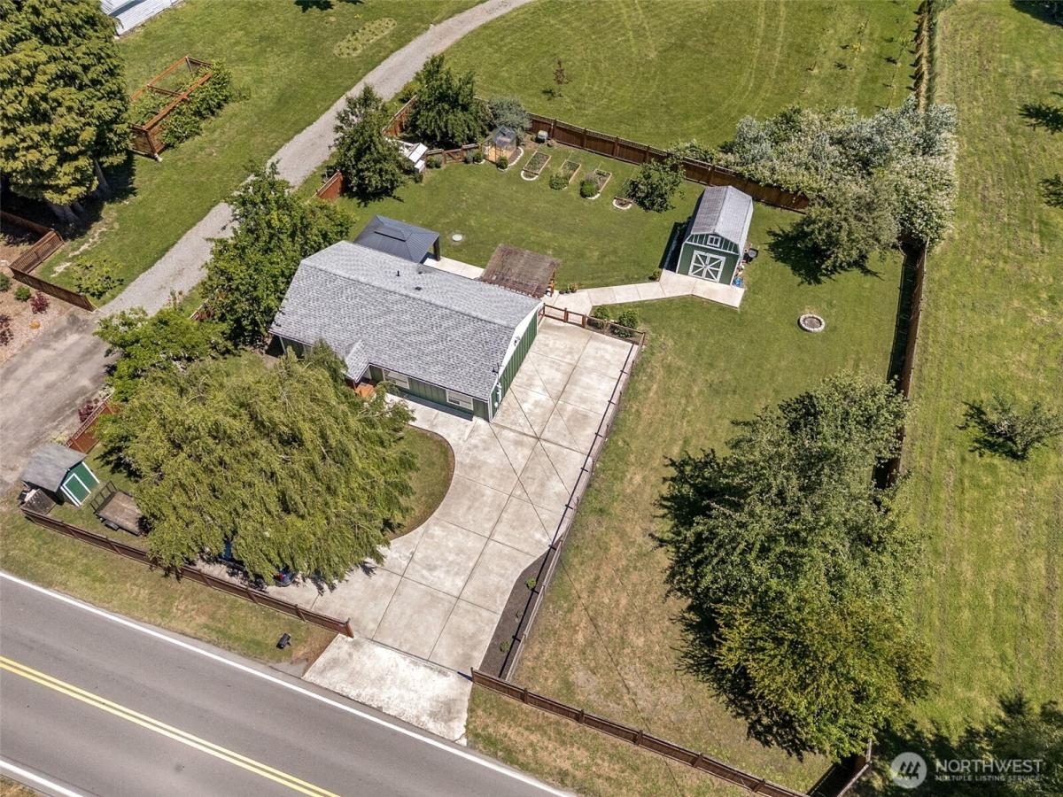 MLS #NWM2540941 image #0