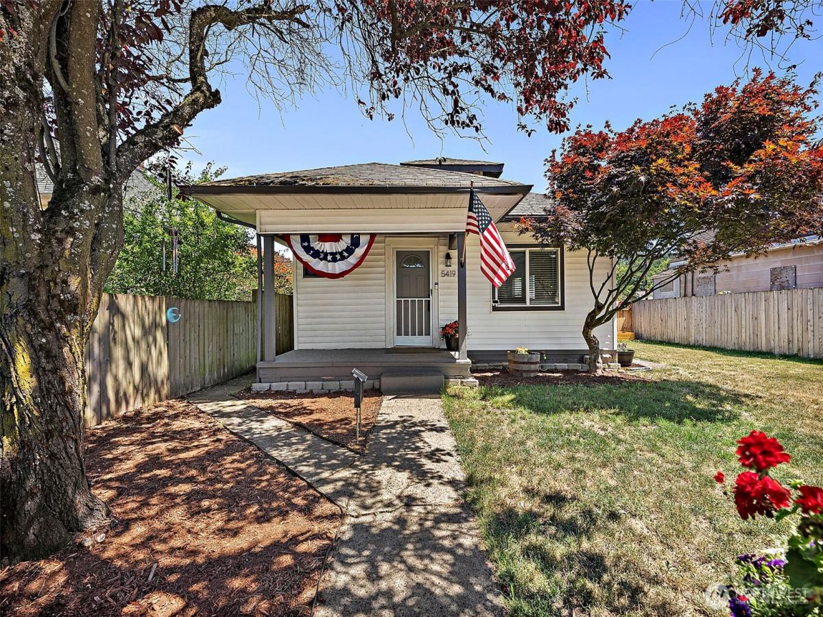 MLS #NWM2541156 image #0