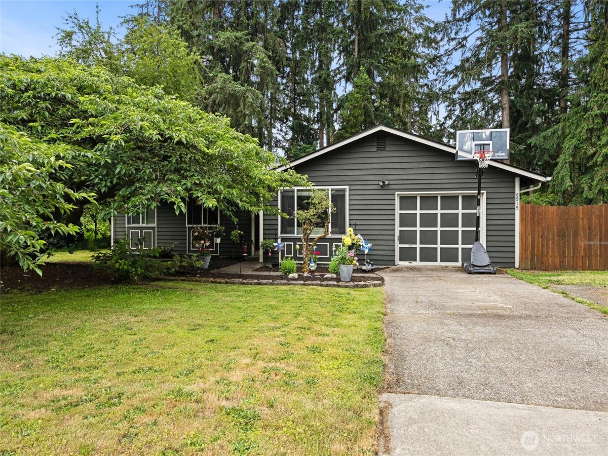 MLS #NWM2542248 image #0