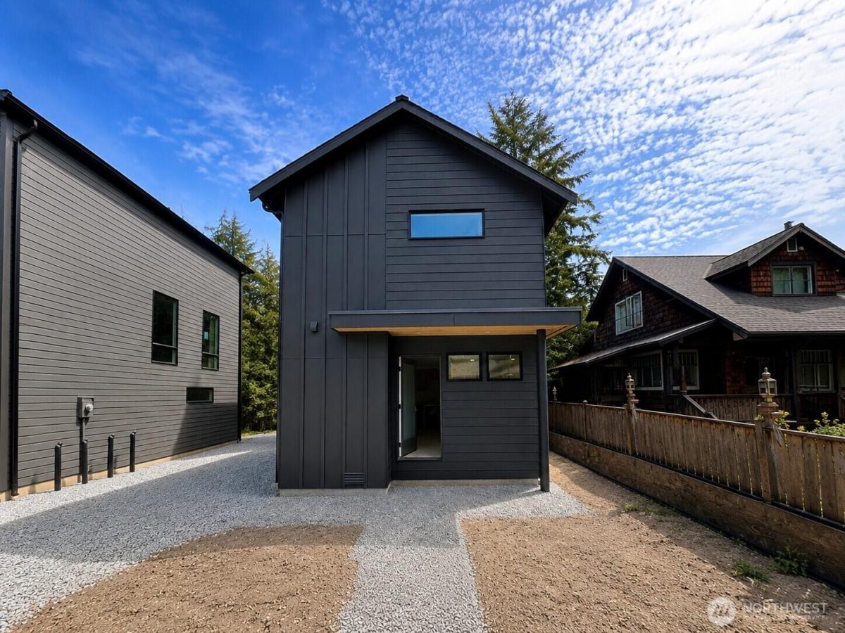 MLS #NWM2542450 image #0