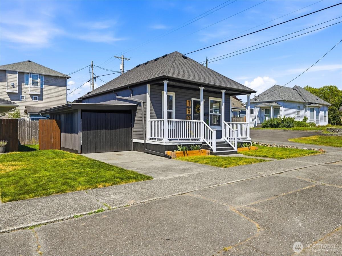 MLS #NWM2542548 image #0