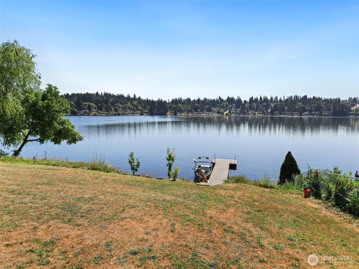 MLS #NWM2543292 image #0