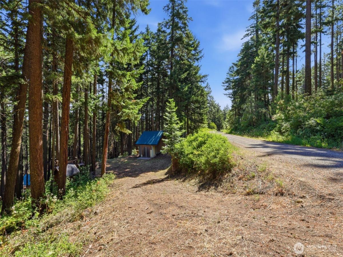 MLS #NWM2543589 image #0