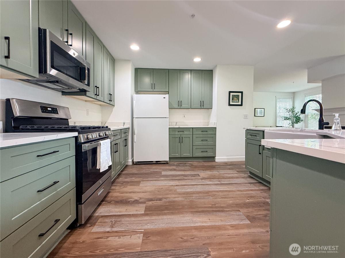 MLS #NWM2543613 image #0