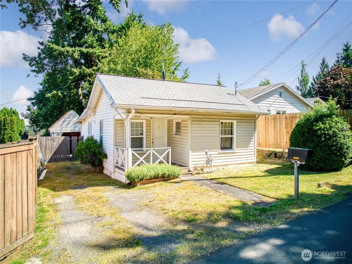 MLS #NWM2543679 image #0