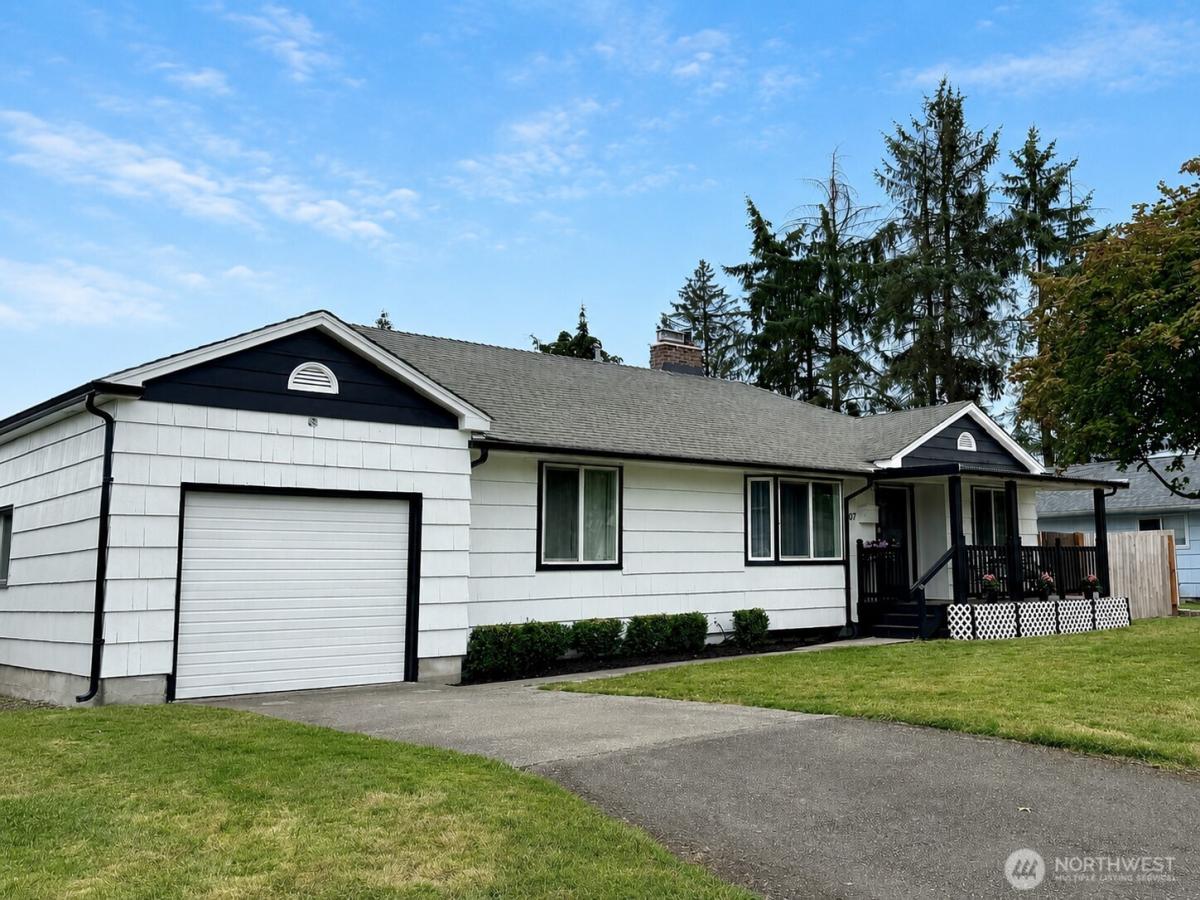 MLS #NWM2543774 image #0