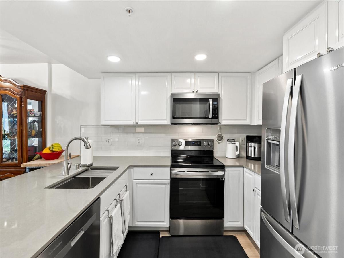 MLS #NWM2544365 image #0