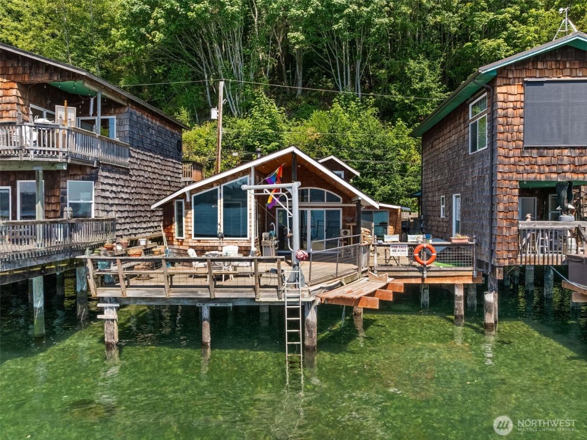 MLS #NWM2545108 image #0