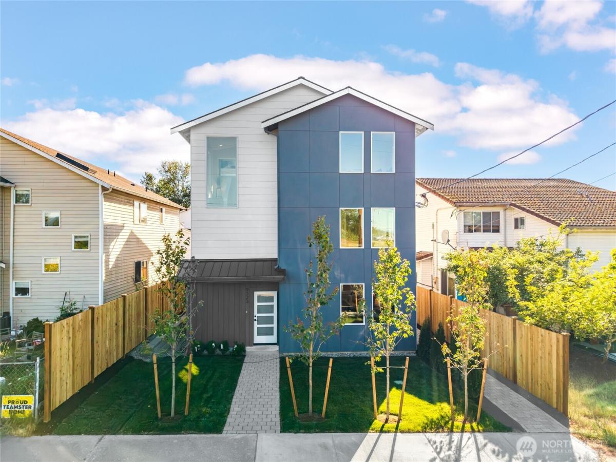 MLS #NWM2545404 image #0