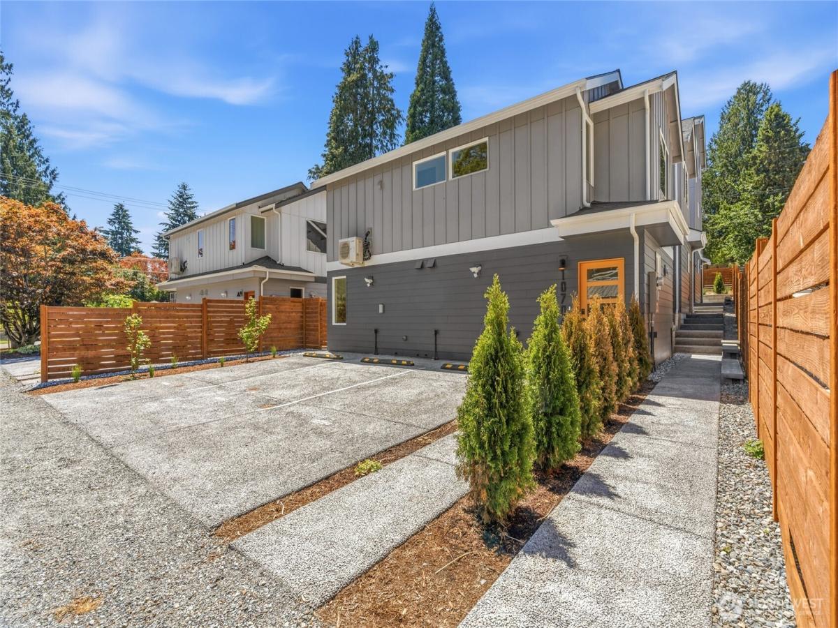 MLS #NWM2545546 image #0