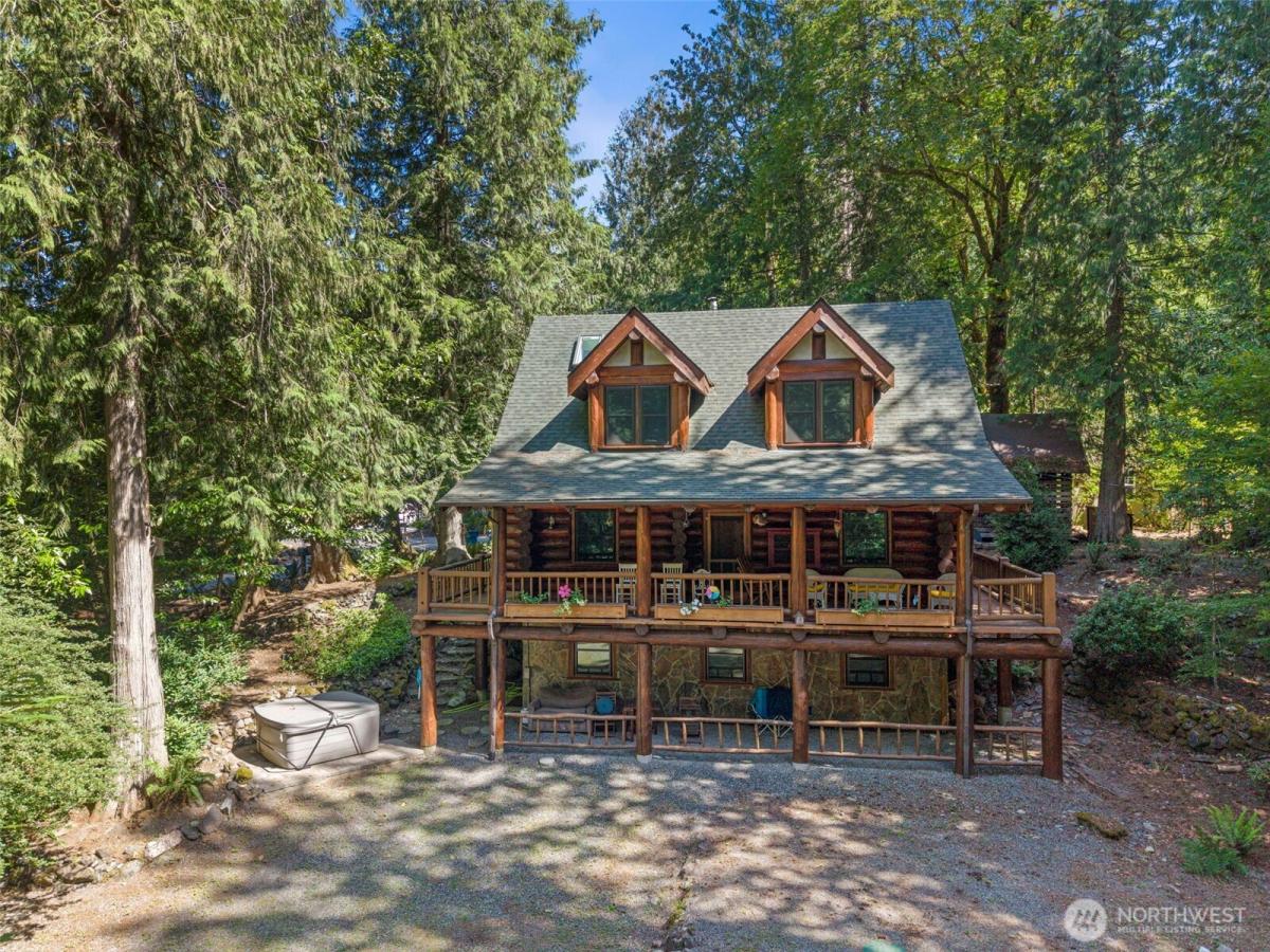 MLS #NWM2545656 image #0