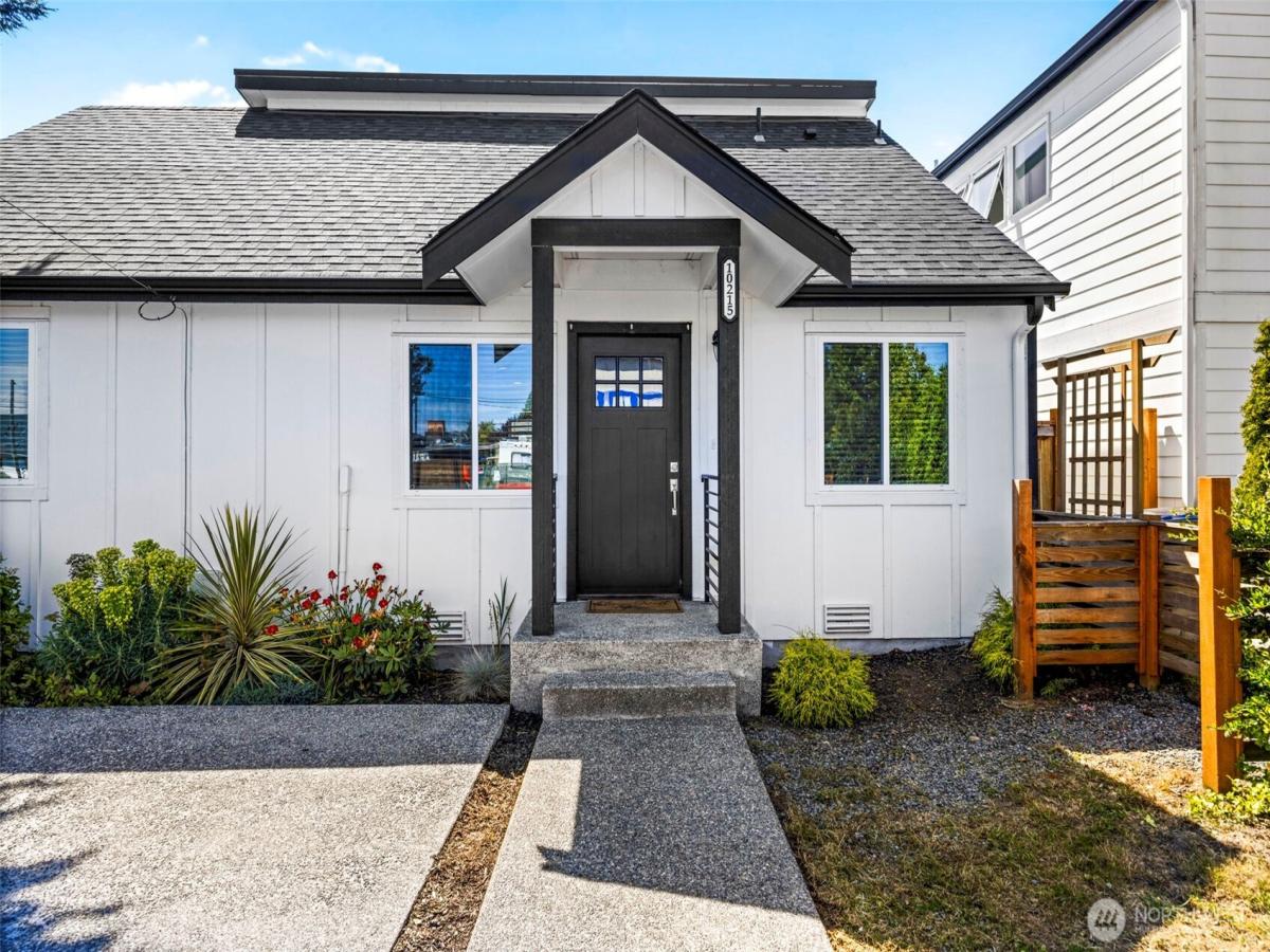MLS #NWM2545746 image #0