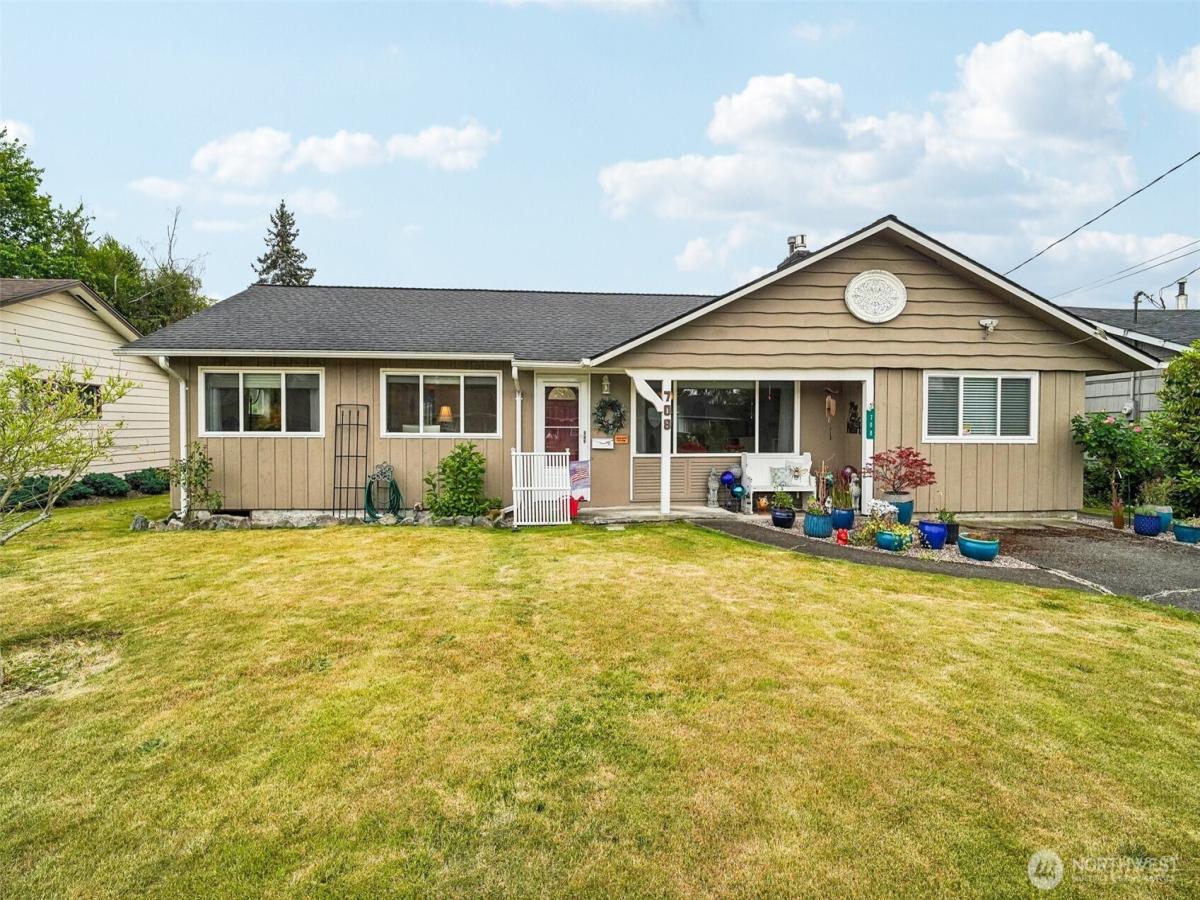 MLS #NWM2545789 image #0