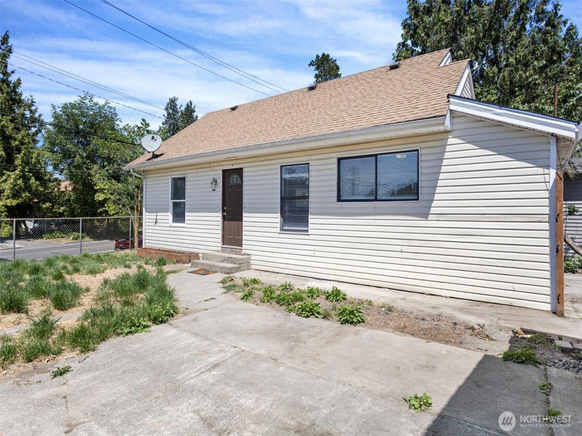 MLS #NWM2546265 image #0