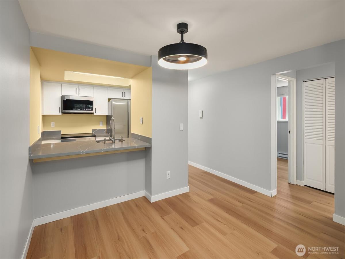 MLS #NWM2546372 image #0