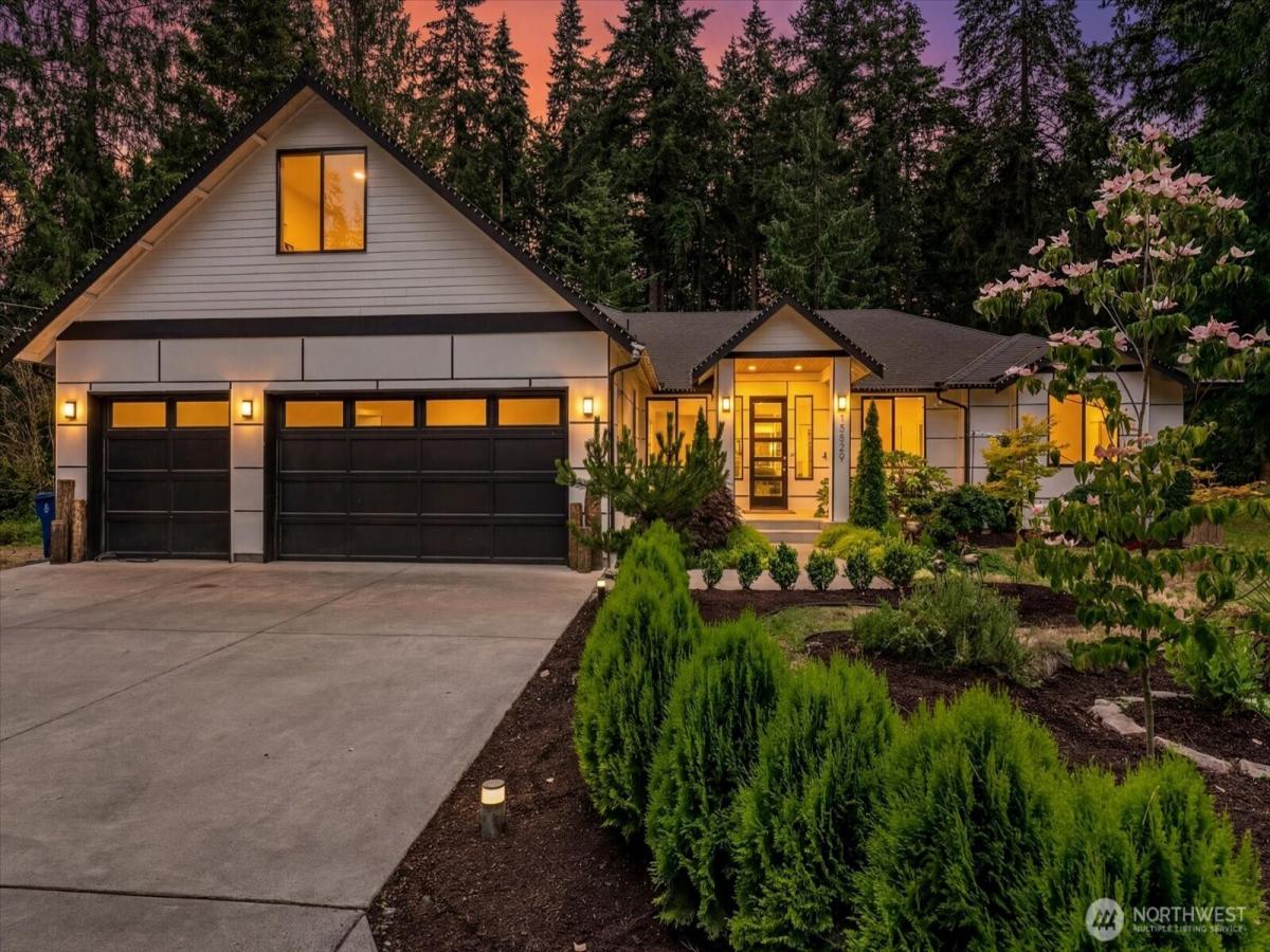 MLS #NWM2546578 image #0