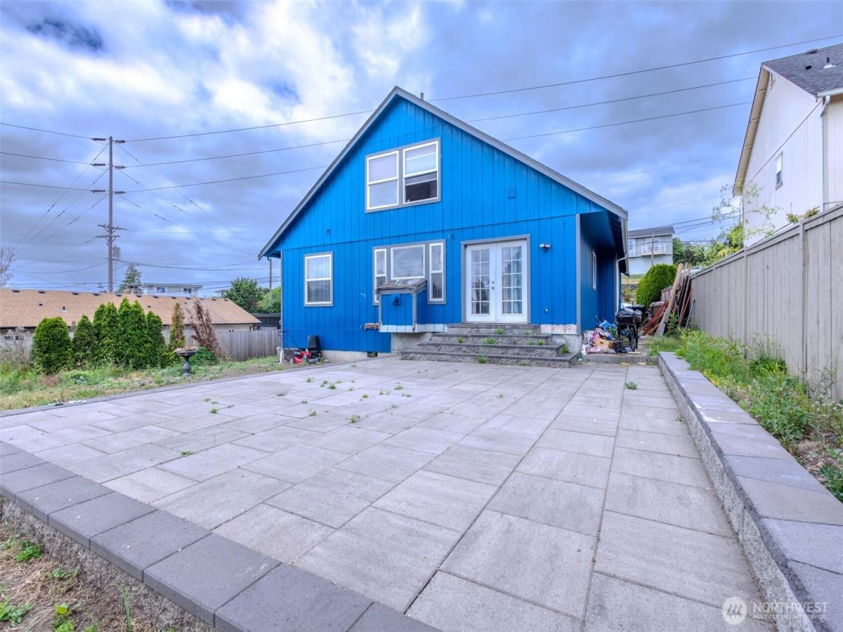 MLS #NWM2546753 image #0