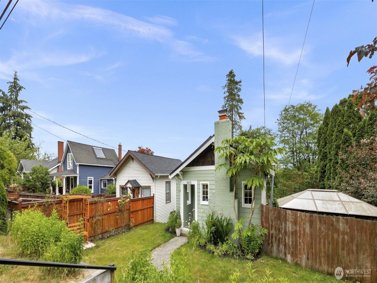 MLS #NWM2546942 image #0