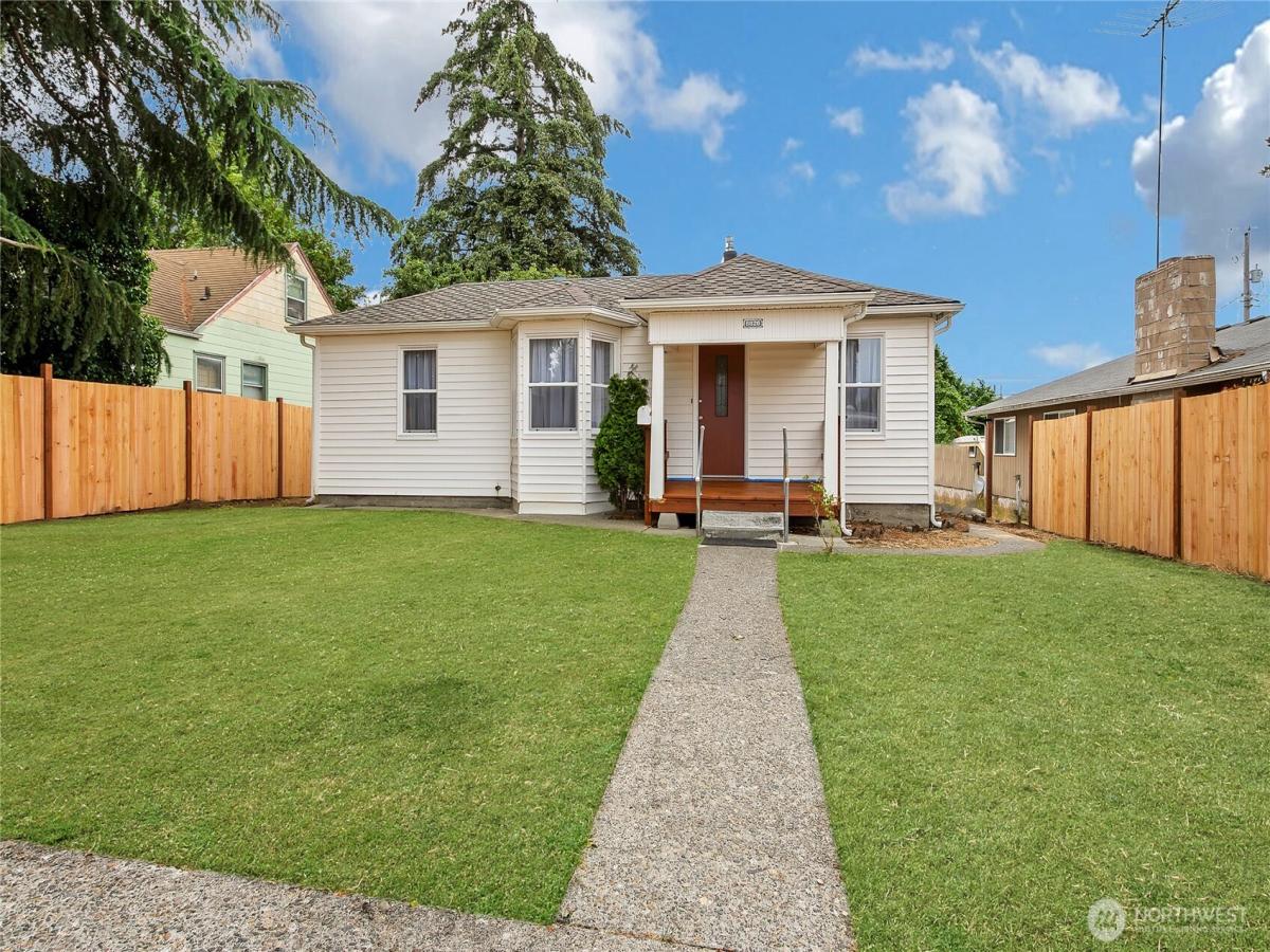MLS #NWM2547248 image #0