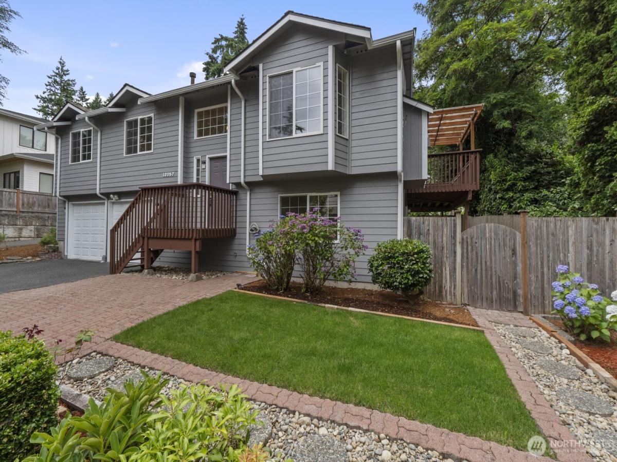 MLS #NWM2547885 image #0
