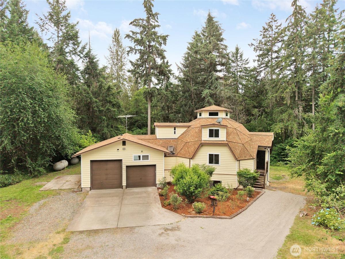 MLS #NWM2548628 image #0